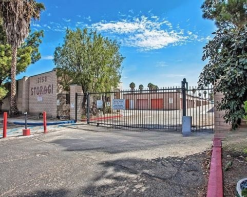 Simi Valley Mini Storage 2158 First Street Simi Valley, CA 93065